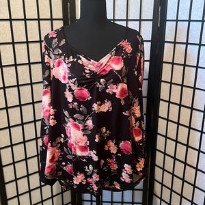 Woman’s long sleeve tee
